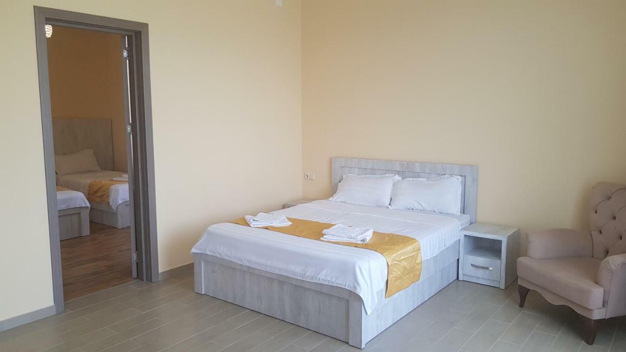 Nakashidze'S Apartments Batumi Exterior photo