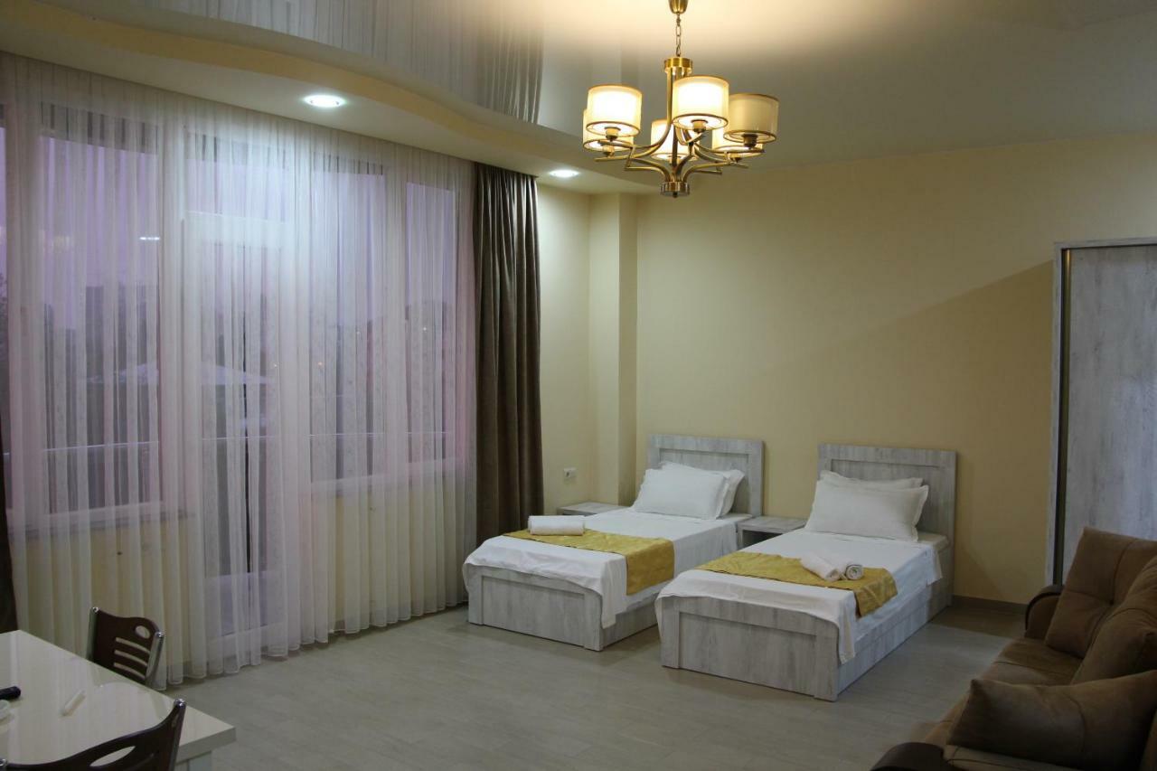 Nakashidze'S Apartments Batumi Exterior photo