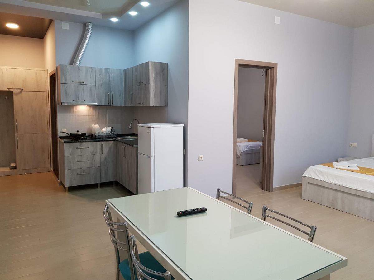 Nakashidze'S Apartments Batumi Room photo